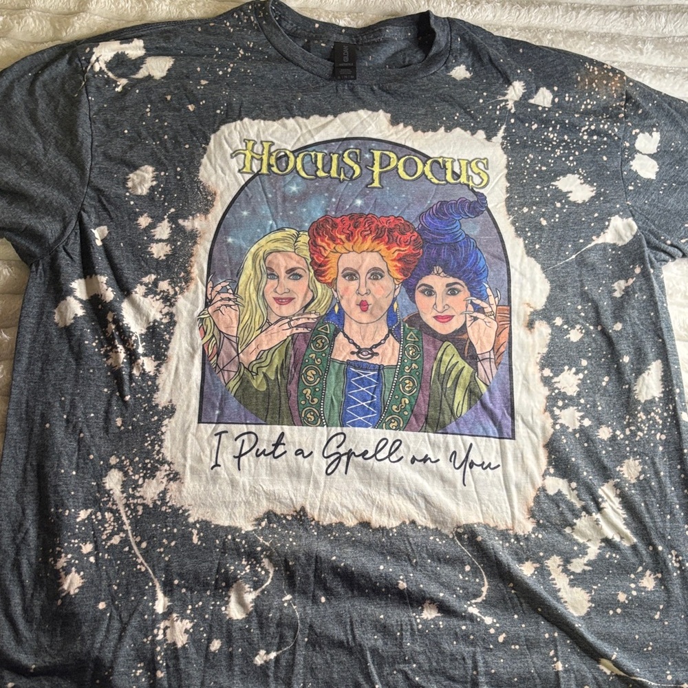 Gildan Gray Hocus Pocus Graphic Tee